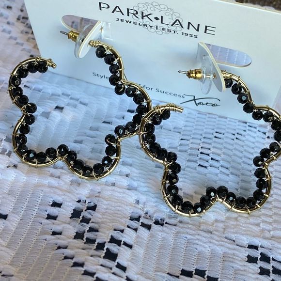 NWT FLORAL EVERY DAY EMBER EARRINGS BLACK BEADS GOLD ACCENT METAL FUNKY - Picture 8 of 14